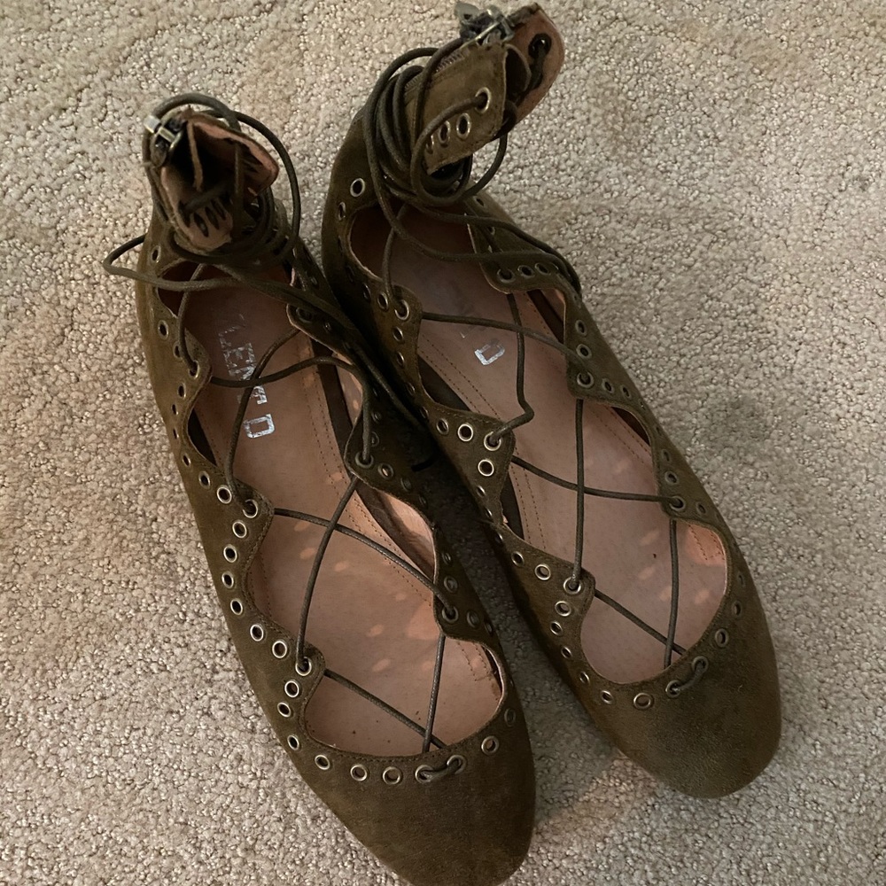 Anthro Silent D lace up flats Khaki 39